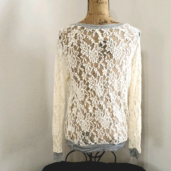 LOVE MY SEAMLES Cream Ivory Lace long sleeve gray trim top Med kinda sheer - Picture 3 of 6